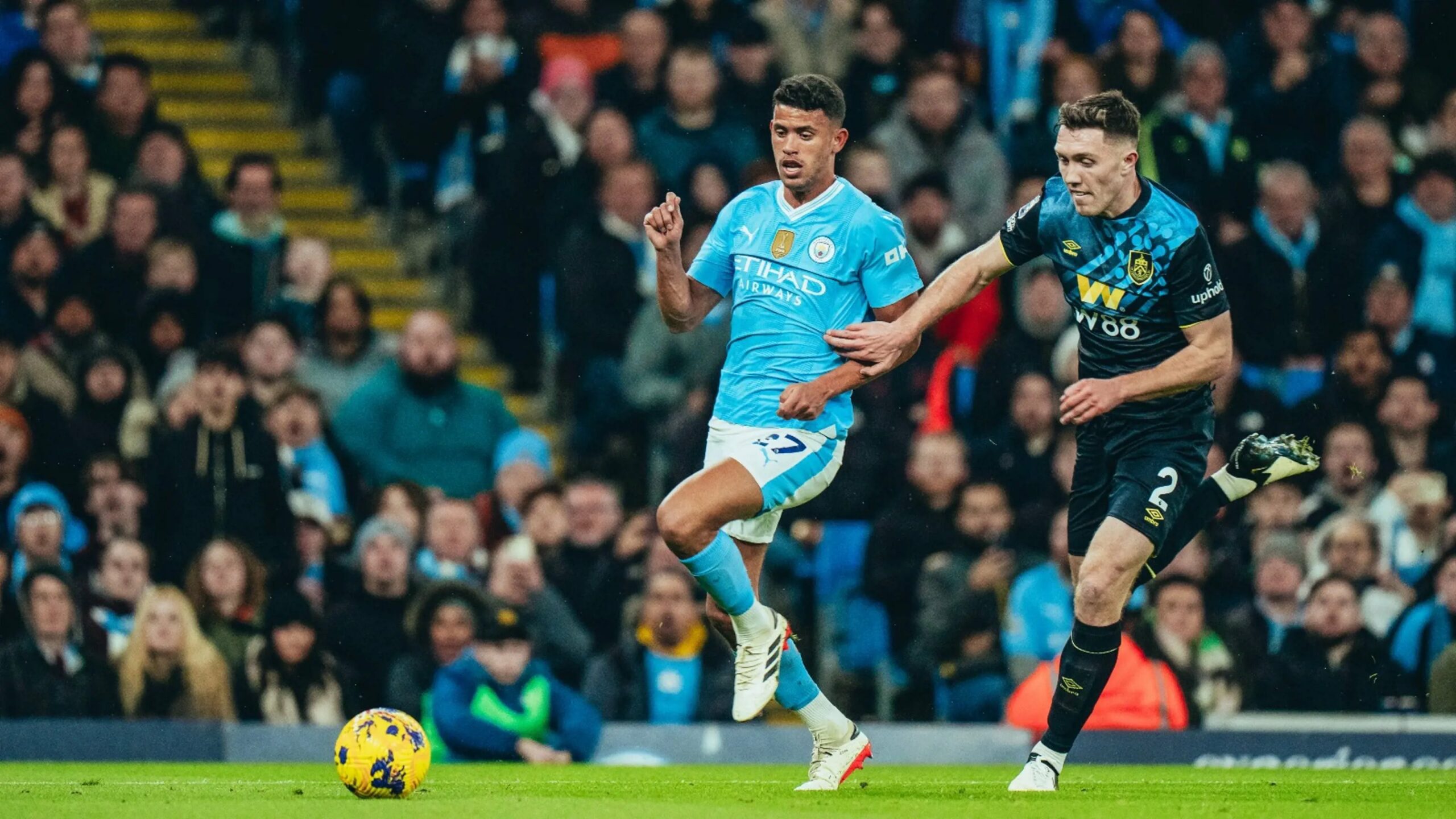 Manchester City vs Burnley (02:30 – 01/02) | Xem lại trận đấu